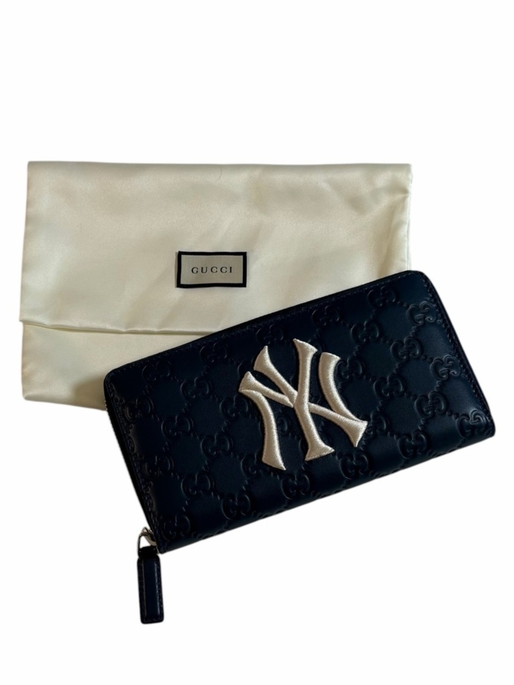 Gucci NAVY Embossed Embroidered Yankees Zip Around Wallet
